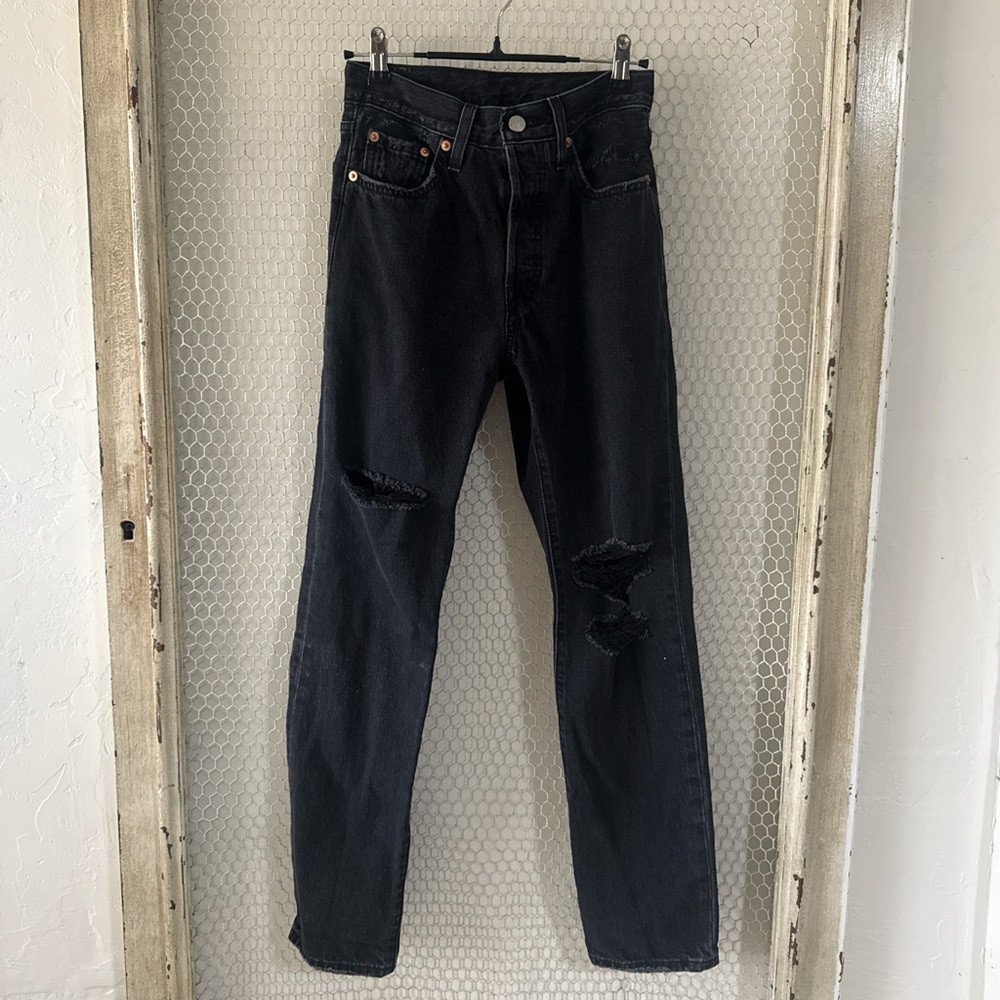 Levi's 501 Women's Black Distressed Straight Leg Jeans